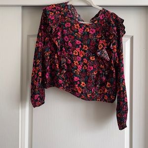 Wild fable long sleeve ruffle blouse L